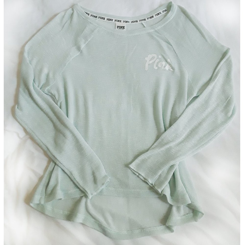 VS PINK light-weight, airy, raglan sweater